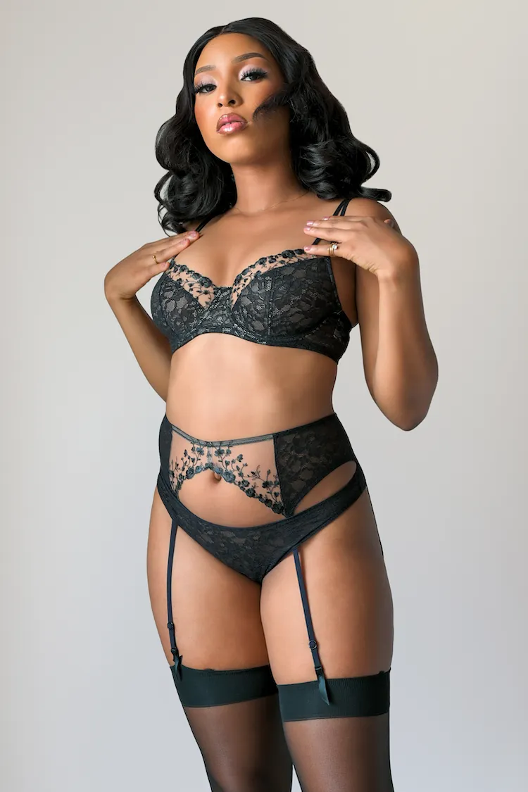 Paradise Full Coverage Underwire Bra in Black